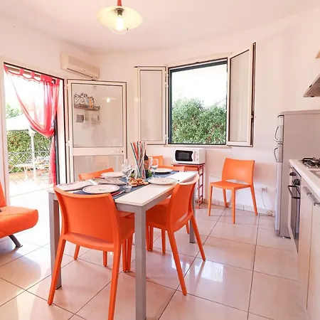 Casa Vacanze Calilla A Castro 카스트로